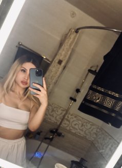 Liana - Transsexual escort in Tashkent Photo 2 of 14