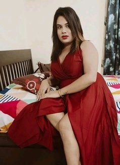 Libby Manikonda - Dominadora transexual in Hyderabad Photo 2 of 8