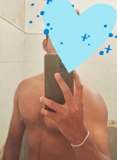 Licking Orgasm Squirting Services - Male escort in Colombo Photo 3 of 3