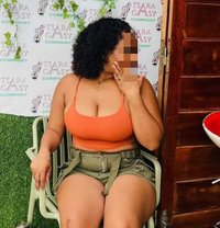 Roshni - escort in Lomé