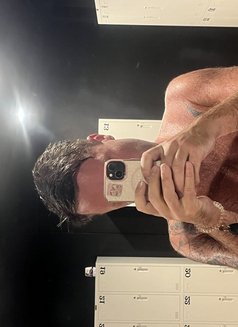 Lido - Male escort in Bangkok Photo 4 of 9