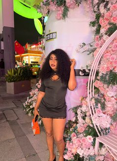 Light Skin African - escort in Guangzhou Photo 2 of 3