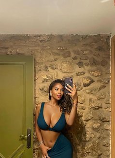 Light Skin African Girl Lova - puta in Mumbai Photo 2 of 8