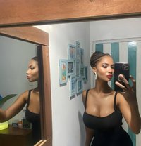 Light Skin Girl Phionah - escort in Ahmedabad