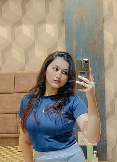 Liisa - escort in Hyderabad Photo 1 of 3