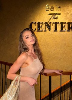 Liisa - puta in Beijing Photo 8 of 8