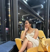 Lika - escort in Dubai Photo 1 of 9