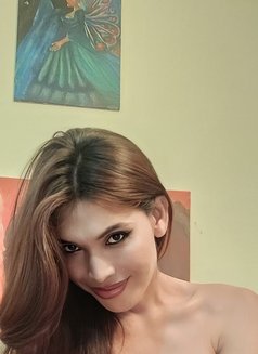 Likla - Transsexual escort in Bangalore Photo 5 of 11