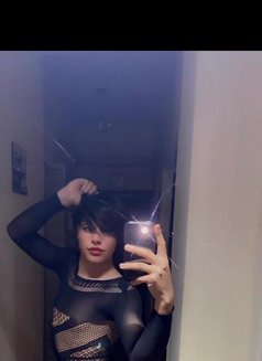Lil - Transsexual escort agency in Cairo Photo 5 of 9