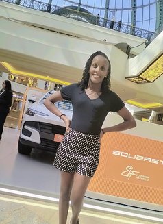 Lil Miss Lucky - puta in Dubai Photo 5 of 6