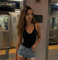 Lila - escort in Hong Kong