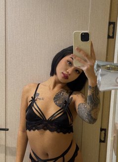 Amina - escort in Riyadh Photo 5 of 7