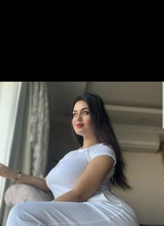 Lili - puta in Al Juffair Photo 2 of 3