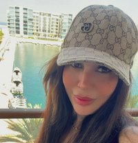 Lili - escort in Muscat