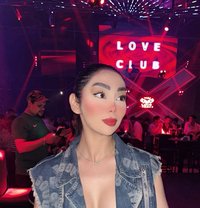 Lili - escort in Dubai