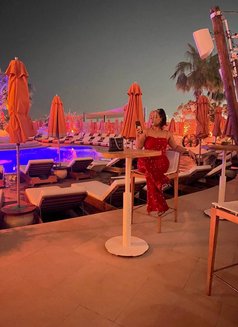 Lili - escort in Muscat Photo 3 of 4