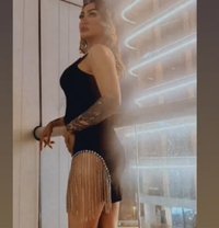 Lili - escort in Muscat