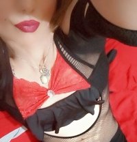 Lili - Transsexual escort in Beirut