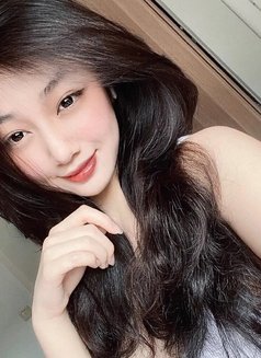 Lili - masseuse in Doha Photo 3 of 6