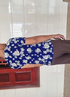 Lili - puta in Singapore Photo 1 of 2