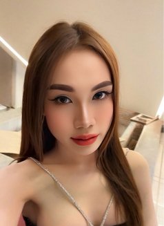 Lili - Transsexual escort in Dubai Photo 7 of 7