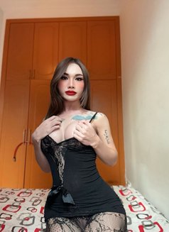 Lili - Acompañantes transexual in Dubai Photo 8 of 8