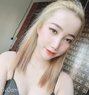 LILI Vietnamese escort - puta in Dubai Photo 1 of 8