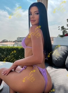 LILIAN BRIGHT AND SUNSHINE - escort in Abu Dhabi Photo 14 of 14