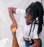 Lilian - masseuse in Accra Photo 1 of 3