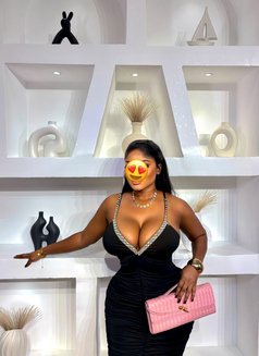 Lilian - escort in Abuja Photo 2 of 4
