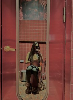 Lilian - masseuse in Bangkok Photo 8 of 8