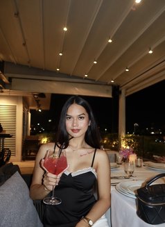 Lilieyen - Transsexual escort in Bangkok Photo 10 of 12