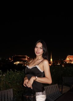 Lilieyen - Transsexual escort in Bangkok Photo 11 of 12