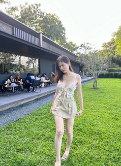 Lilin - escort in Tokyo Photo 3 of 8