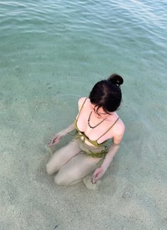 Lilin - escort in Tokyo Photo 4 of 8
