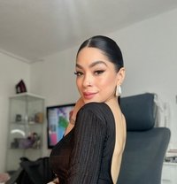 Satin Dream - Layla - escort in Paris Photo 4 of 6