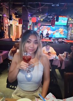 Lilith - adult performer in Dubai Photo 5 of 14