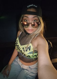 Lilith - adult performer in Dubai Photo 14 of 14