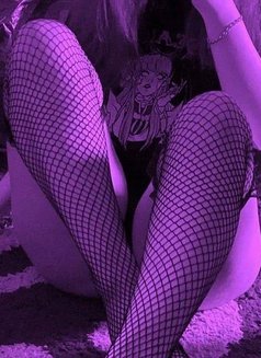 Lilith - escort in Dubai Photo 9 of 13
