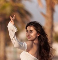 Liliya - escort in Hong Kong Photo 1 of 19