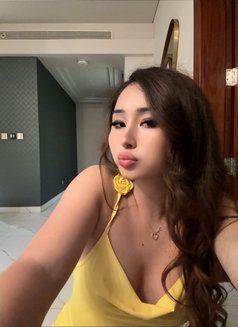 Liliya - escort in Hong Kong Photo 10 of 19