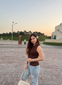 Liliya - escort in Hong Kong Photo 12 of 19