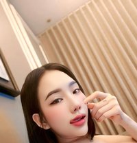 Lilly - puta in Riyadh Photo 9 of 10