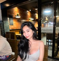 Lilly - Transsexual escort in Manila