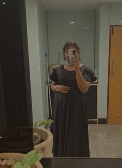 Lilly - Acompañantes transexual in Bangalore Photo 1 of 12