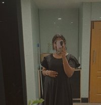 Lilly - Acompañantes transexual in Bangalore