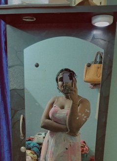 Lilly - Acompañantes transexual in Bangalore Photo 3 of 12