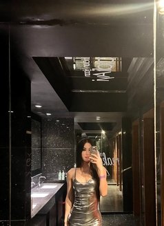 Lilly - Transsexual escort in Chandigarh Photo 11 of 12