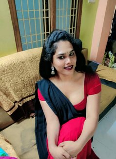Lilly - Transsexual escort in Hyderabad Photo 5 of 30