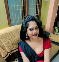 Lilly - Transsexual escort in Hyderabad